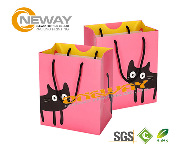 Retail Low Cost Paper Packaging Bags With 210gsm C2S Coated Paper